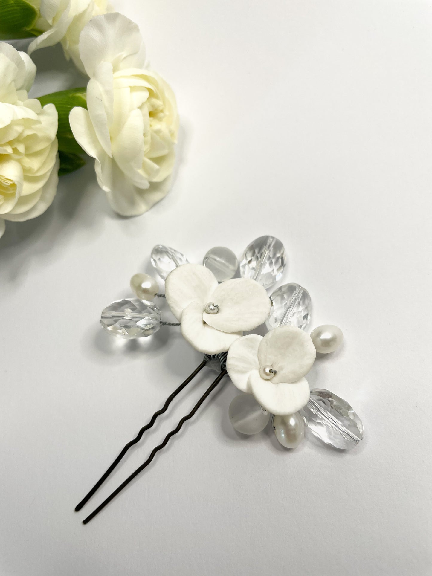 Bridal nro 3 -kukkahiuskoru