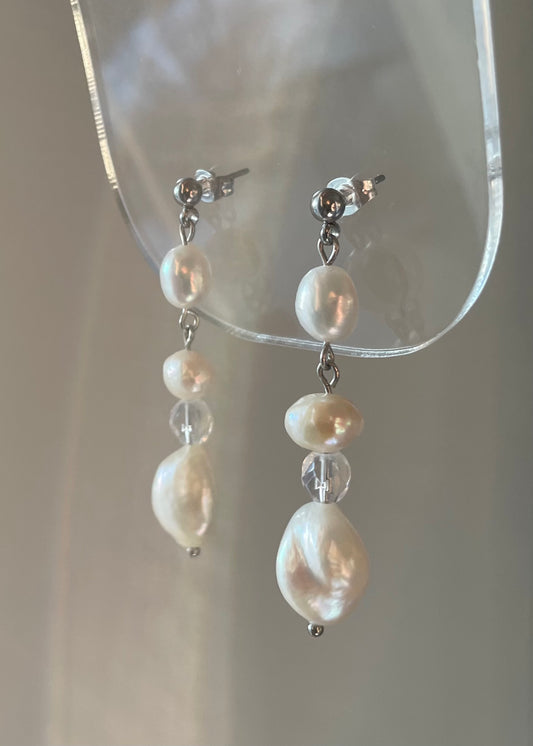 Bridal nro 8 -helmikorvakorut