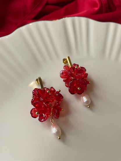 Silvia-helmikorvakorut