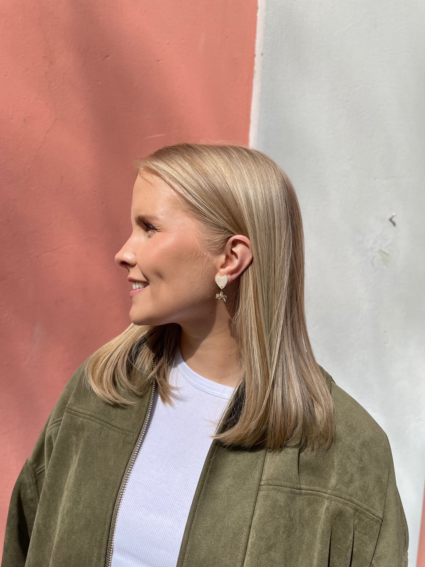 Emmi -nappikorvakorut