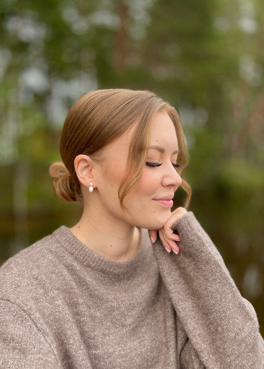 Linnea -helmikorvakorut