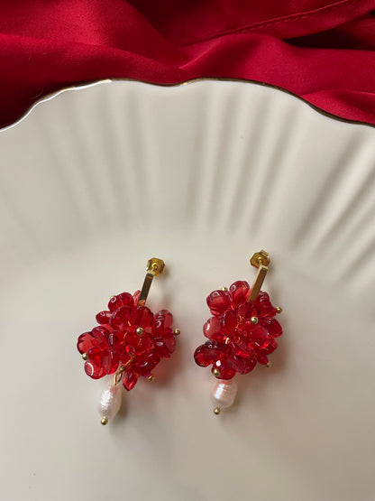 Silvia-helmikorvakorut